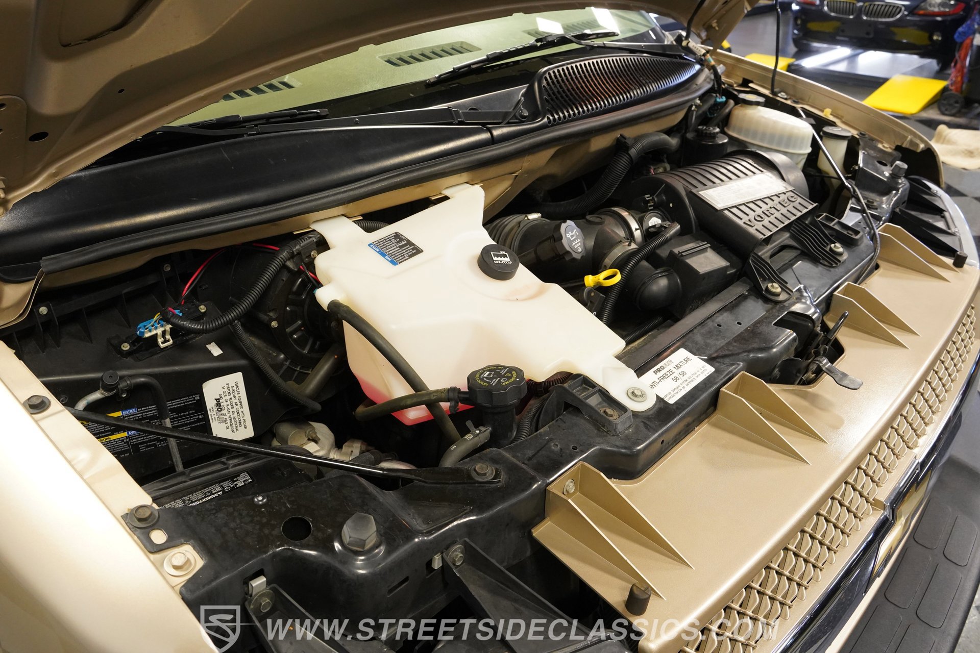 Used 2006 Chevrolet Express 1500 w/ Preferred Equipment Group image 34