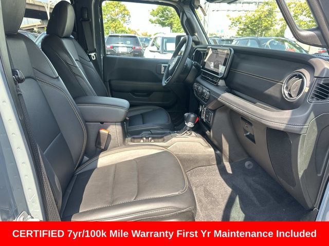 Used 2025 Jeep Gladiator Sport AWD/4WD image 10