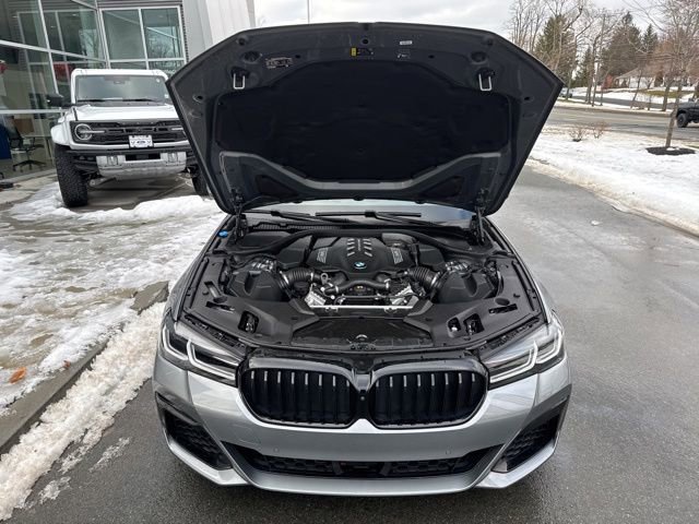 Used 2023 BMW M550i xDrive image 10