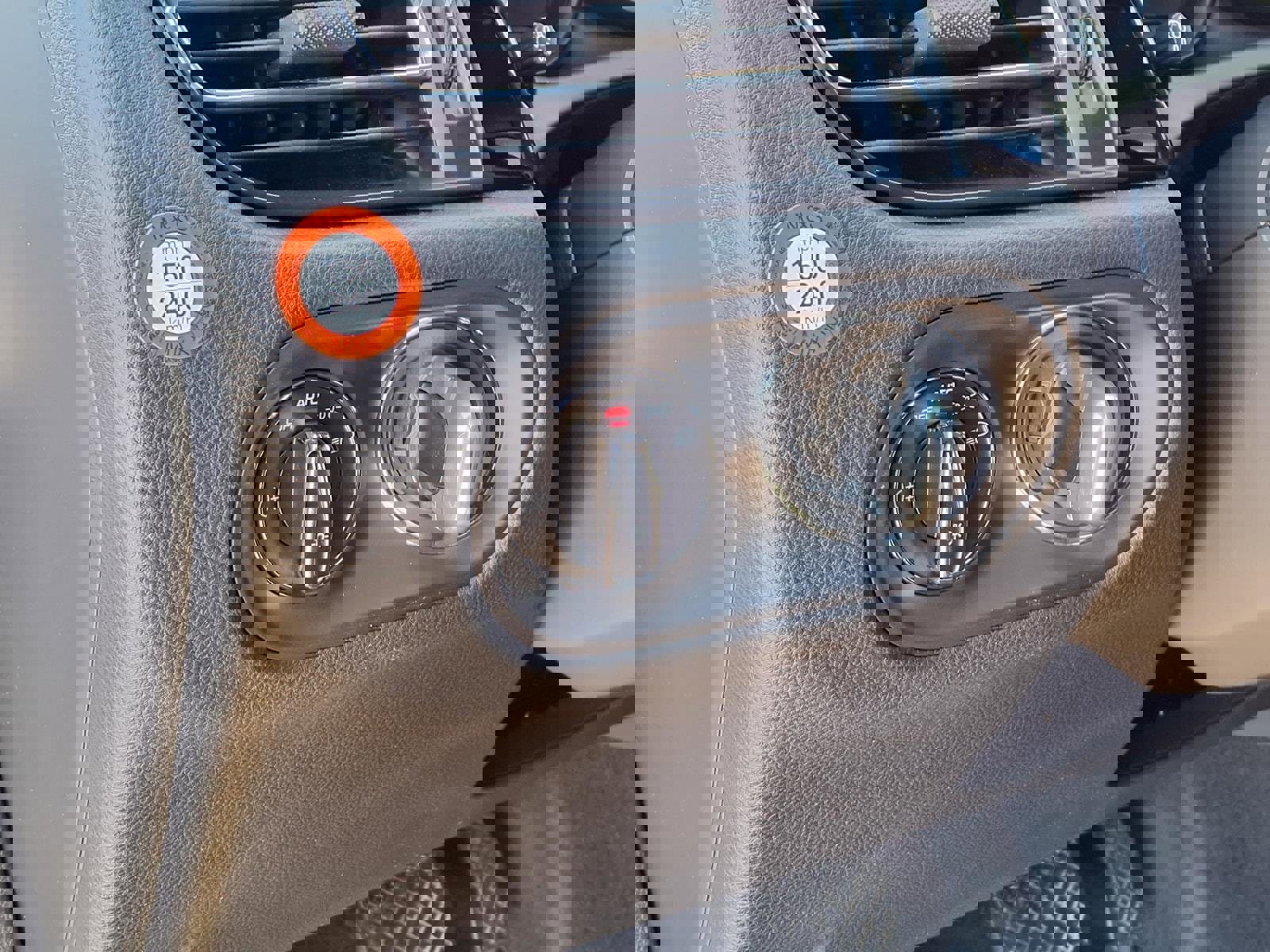 Used 2022 Porsche Macan image 11