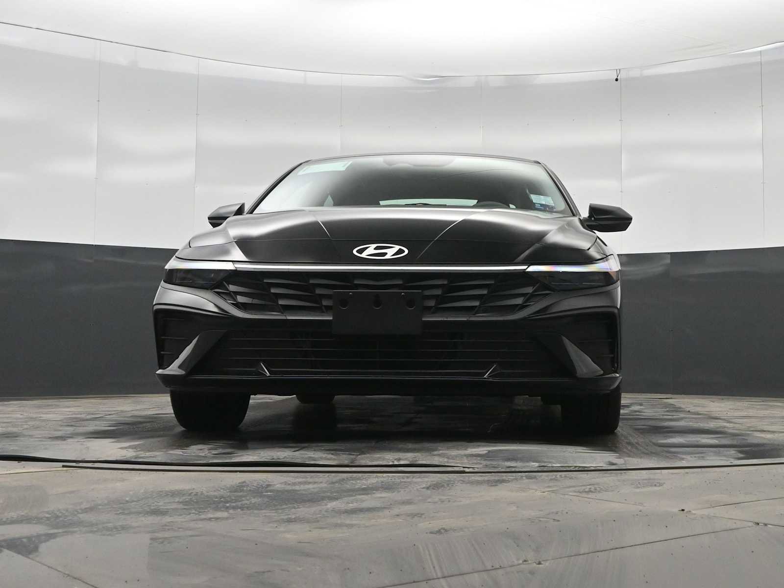 New 2026 Hyundai Elantra Sport image 32