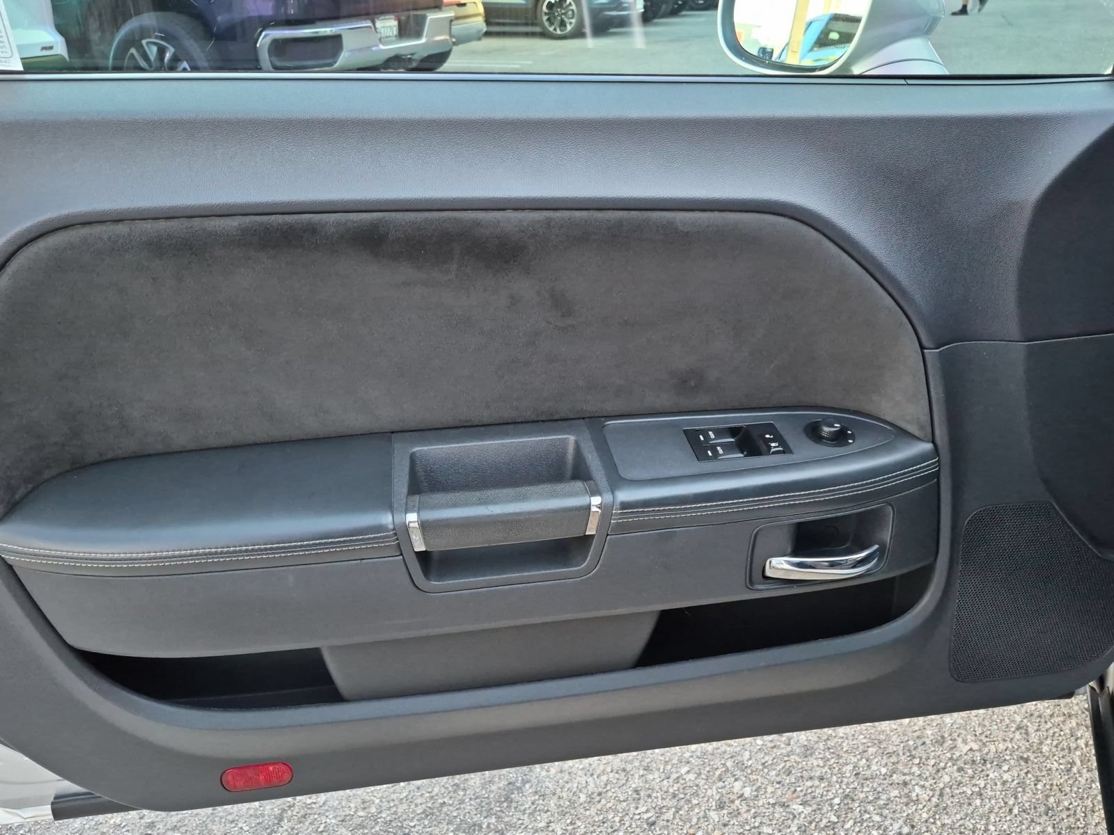Used 2010 Dodge Challenger SRT8 w/ SRT Option Group II RWD image 10