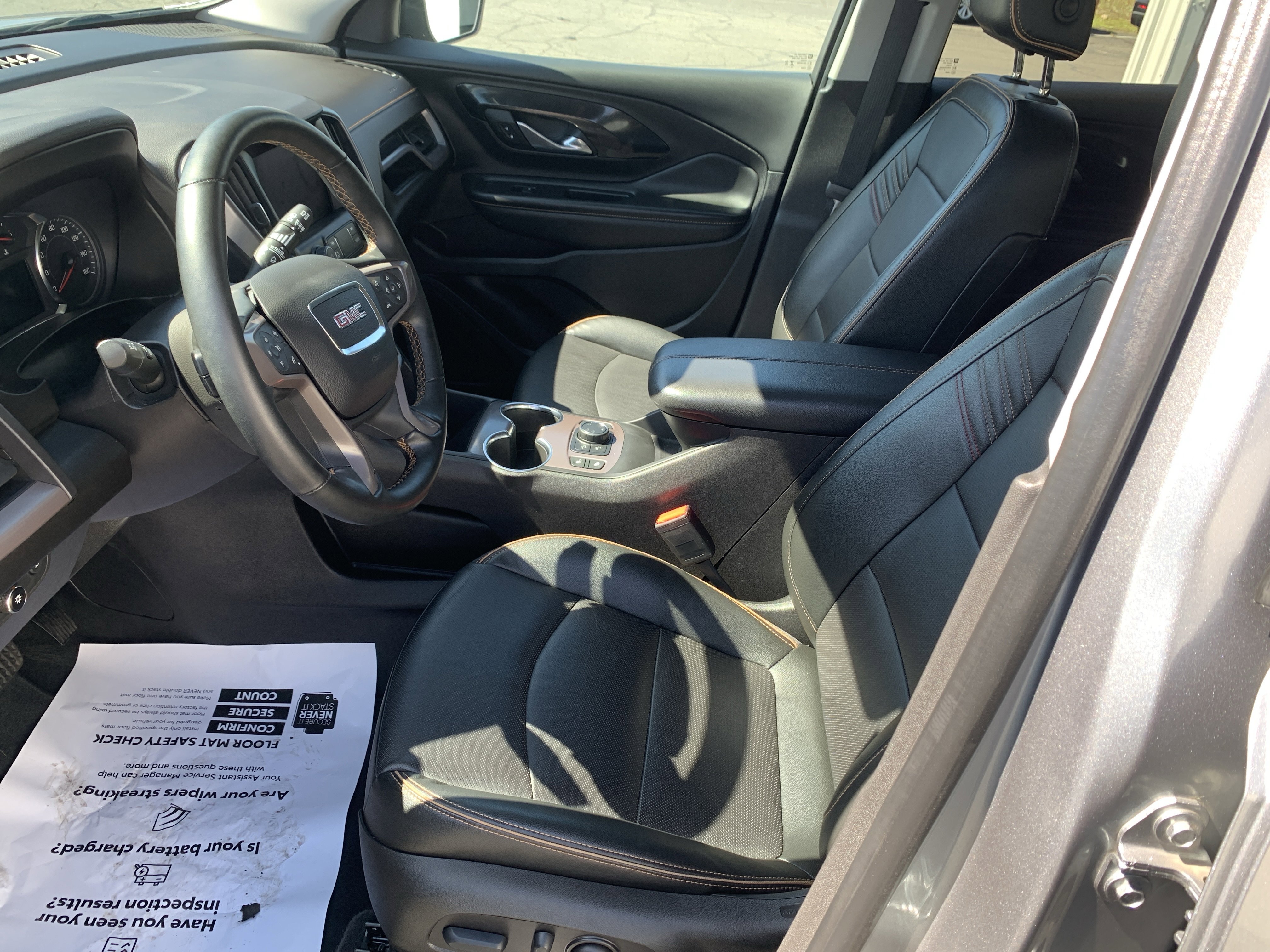 Used 2024 GMC Terrain AT4 AWD/4WD image 12