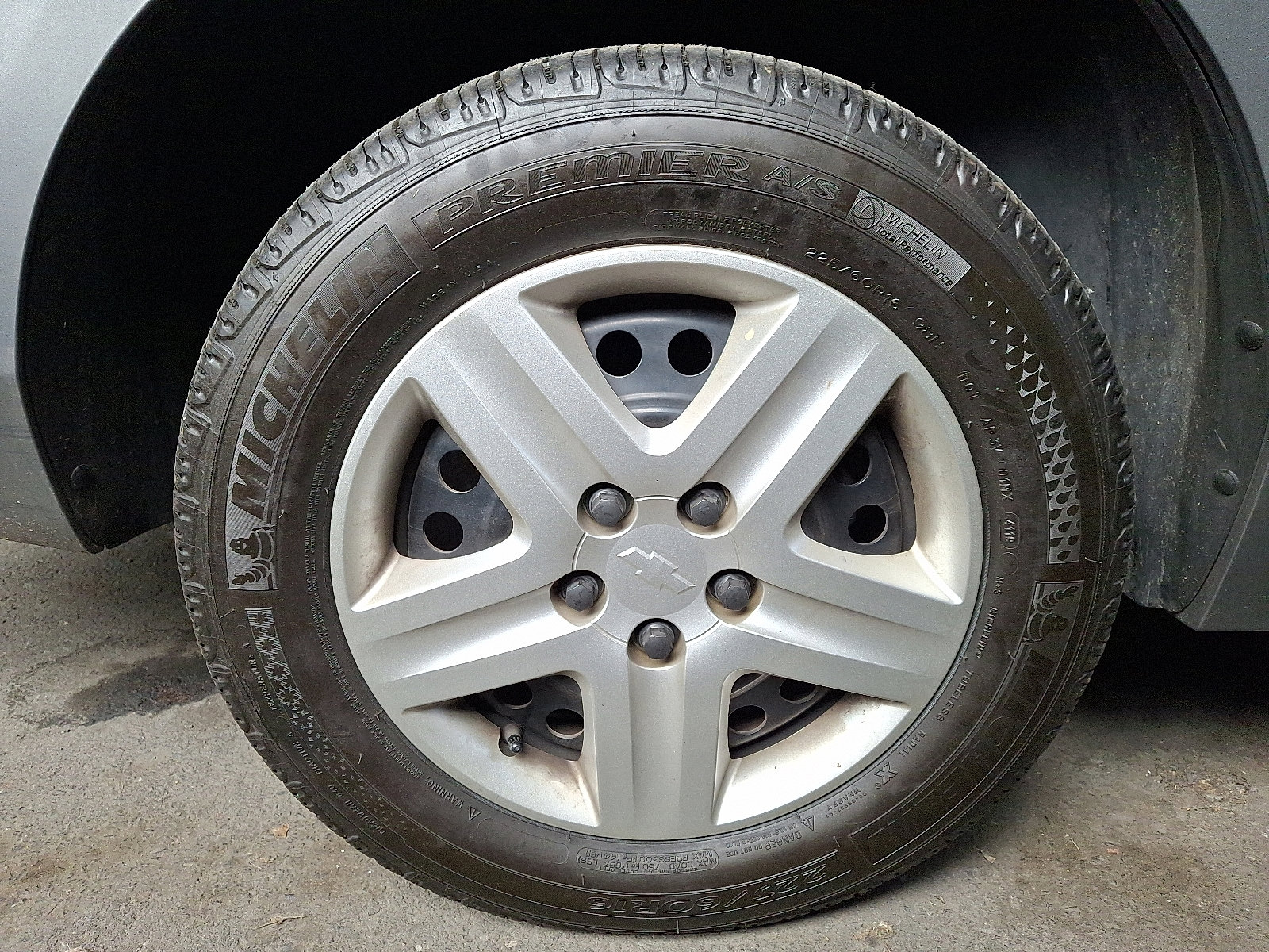 Used 2009 Chevrolet Impala LS FWD image 4