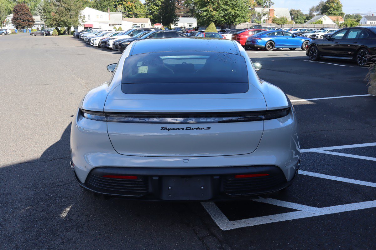 Used 2022 Porsche Taycan Turbo S AWD/4WD image 6