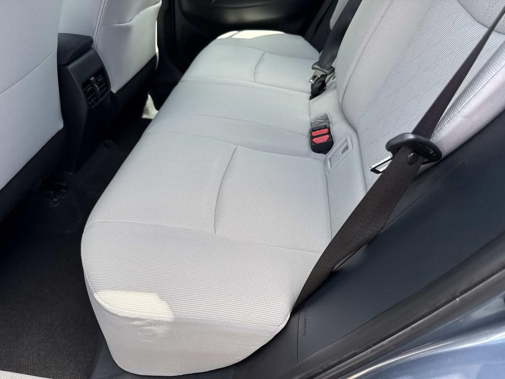 Used 2023 Toyota Corolla Cross L FWD image 15
