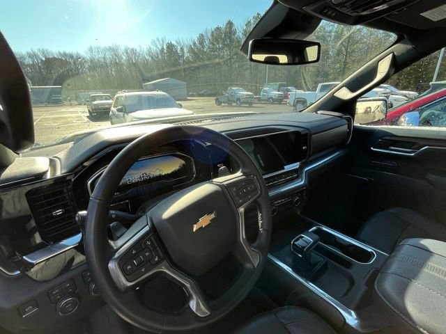 Used 2024 Chevrolet Silverado 1500 High Country w/ High Country Premium Package image 10