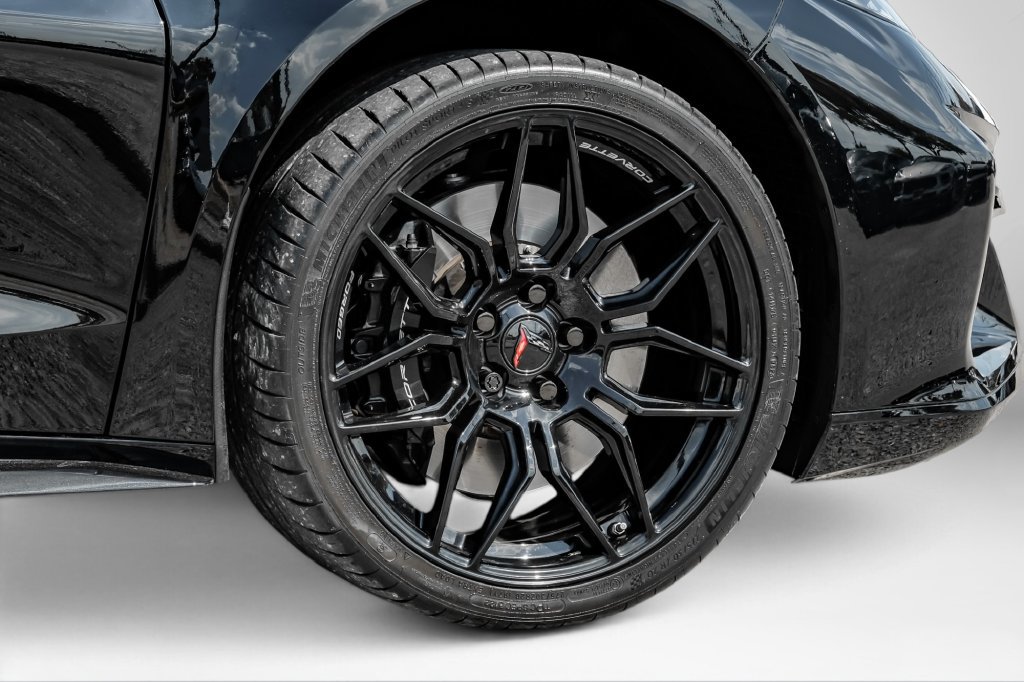 Used 2023 Chevrolet Corvette Z06 w/ Stealth Interior Trim Package RWD image 64