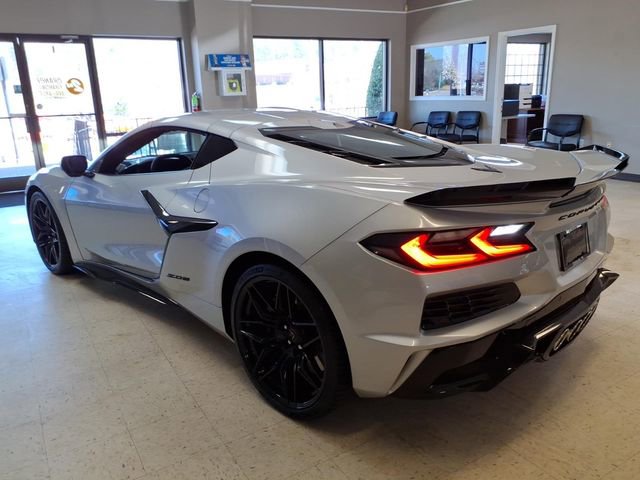 Used 2026 Chevrolet Corvette Z06 RWD image 18