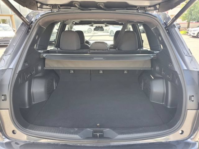 Used 2025 Subaru Forester Premium AWD/4WD image 31