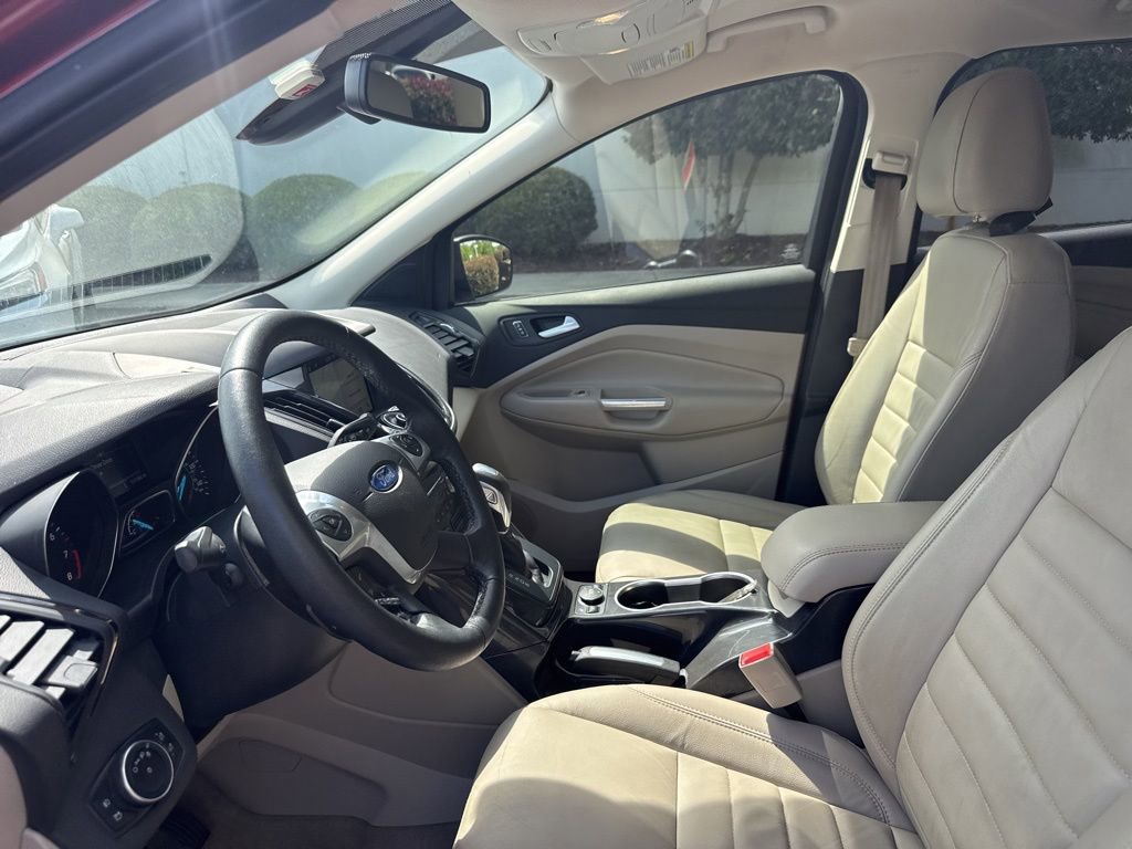 Used 2016 Ford Escape Titanium FWD image 19