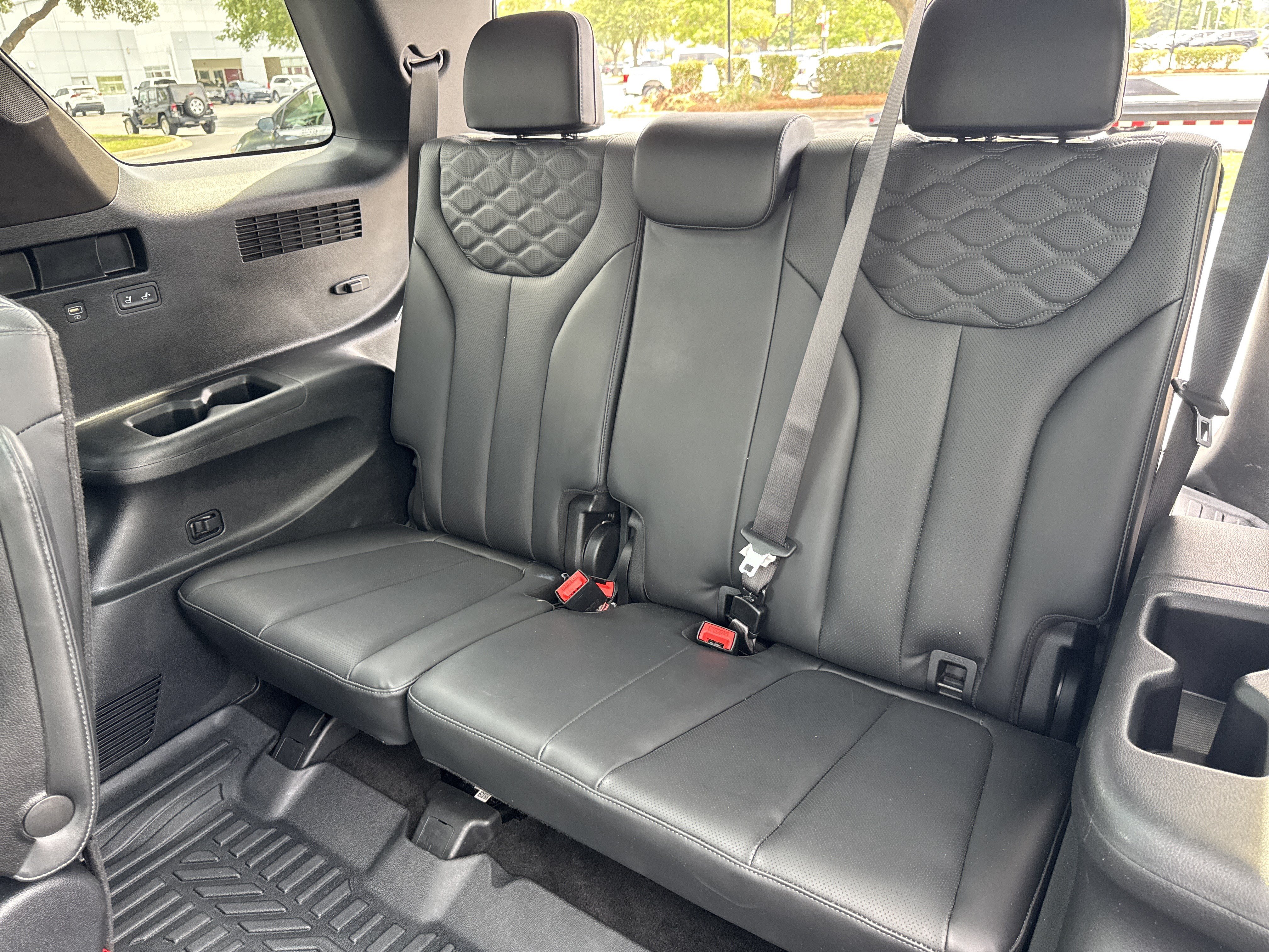 Used 2022 Hyundai Palisade Calligraphy w/ Cargo Package FWD image 28