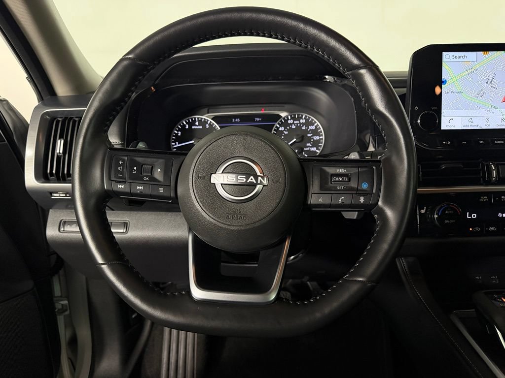 Used 2025 Nissan Pathfinder SL FWD image 15
