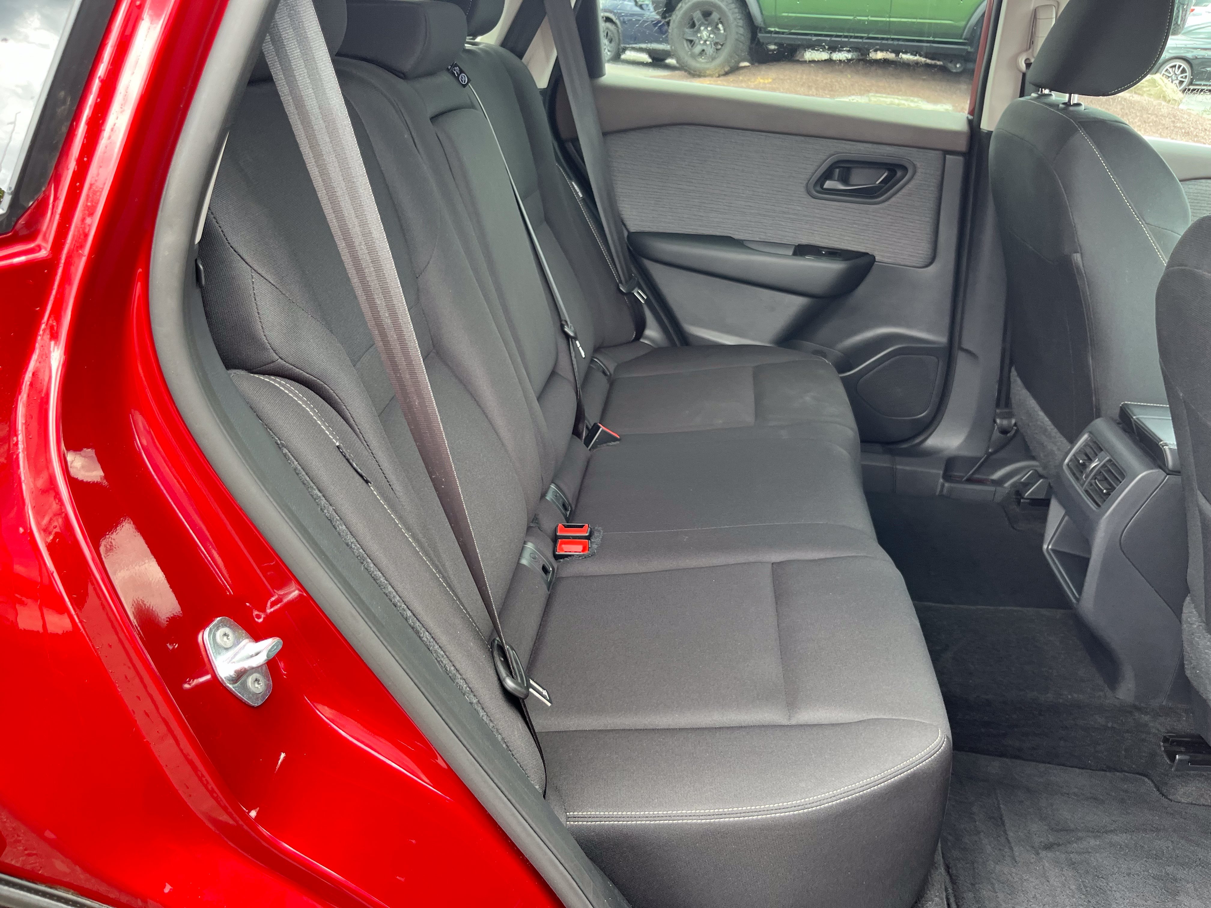 Used 2023 Nissan Rogue S AWD/4WD image 4