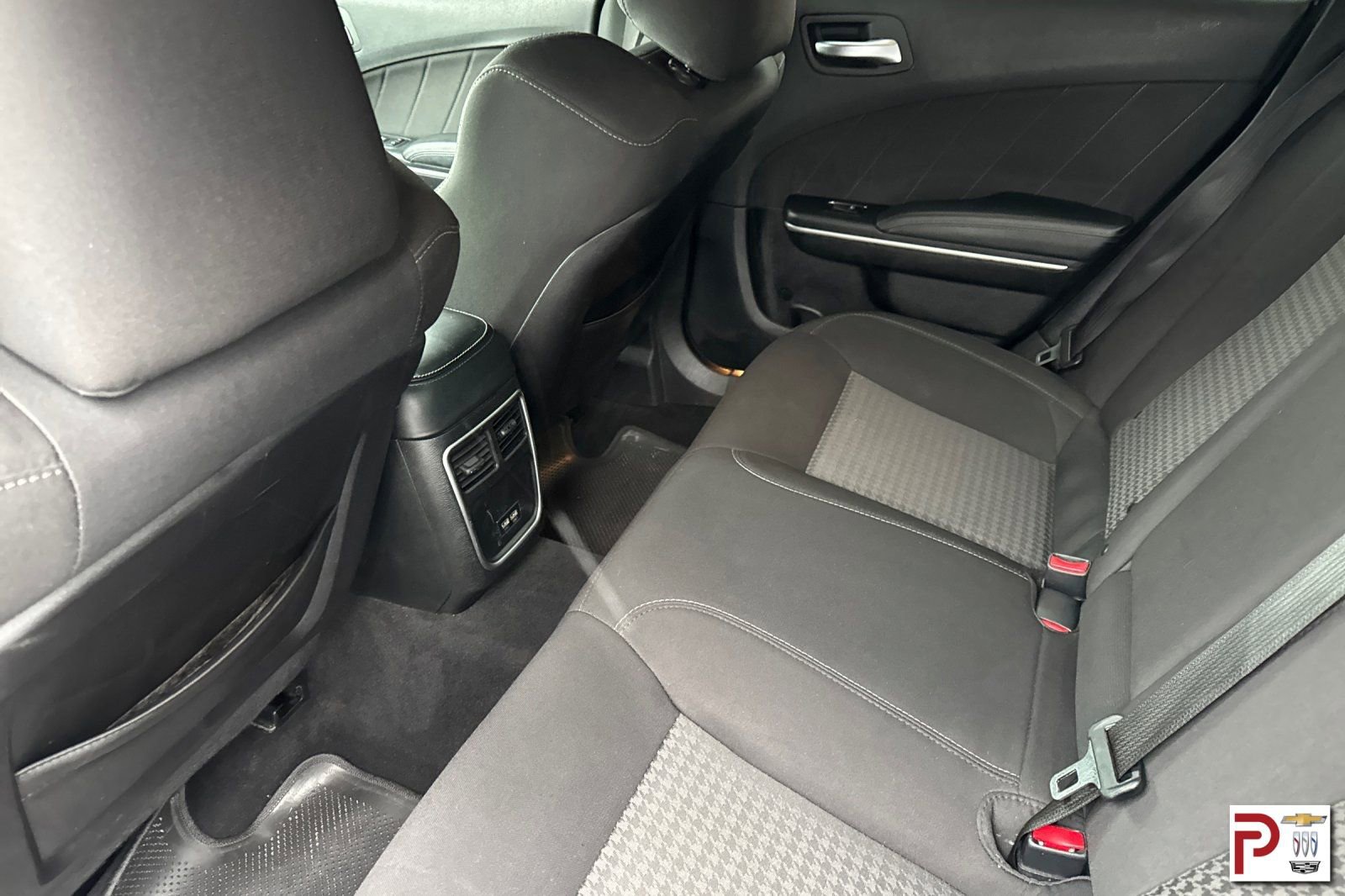 Used 2019 Dodge Charger R/T w/ Navigation & Travel Group image 13