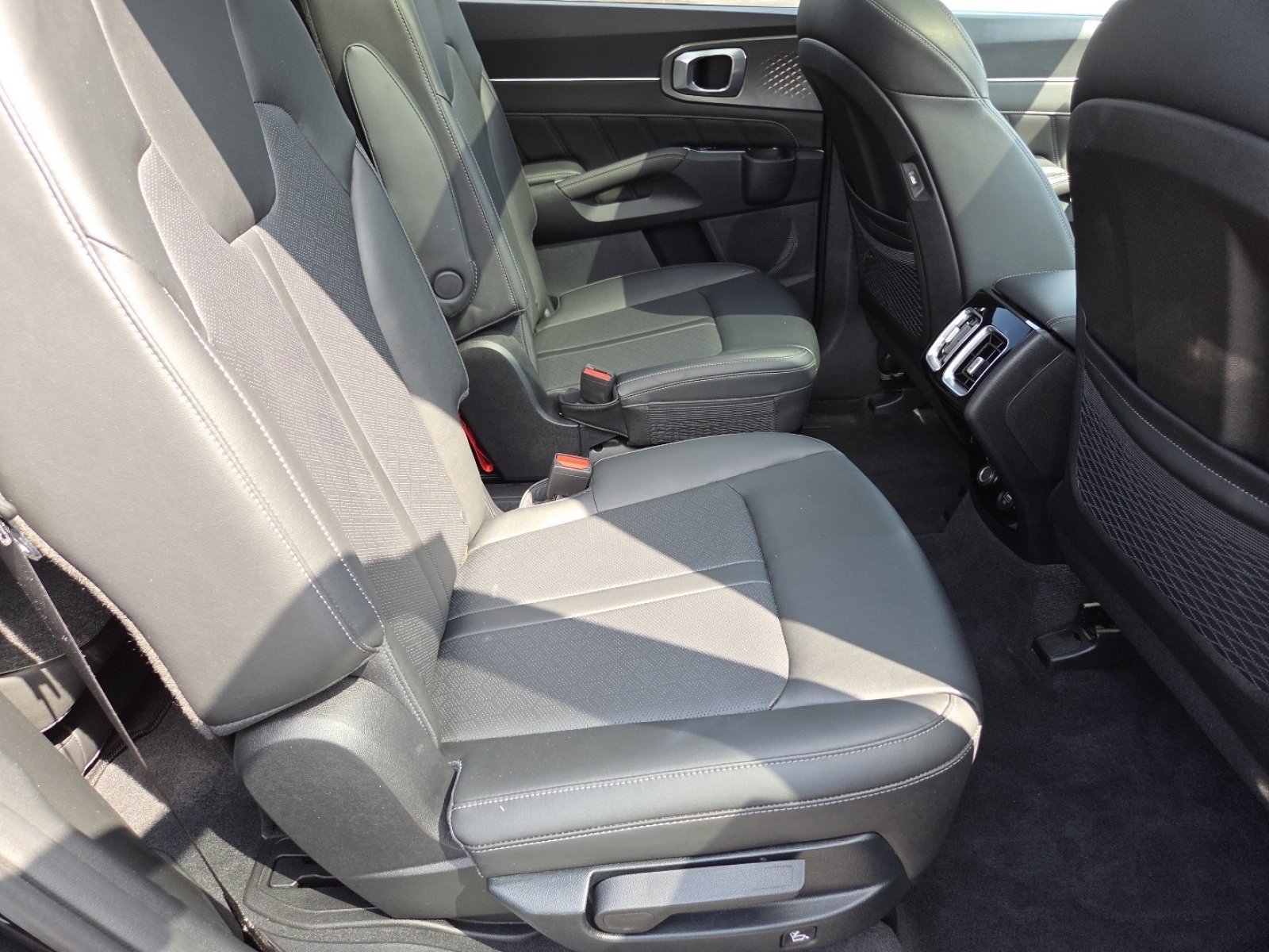 Used 2022 Kia Sorento SX AWD/4WD image 27