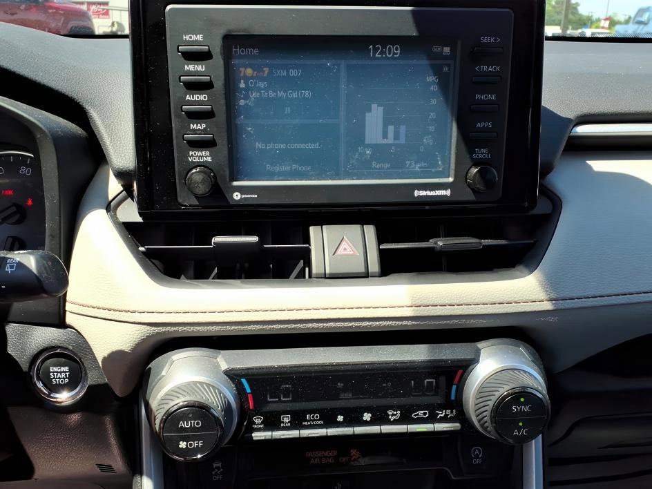 Certified 2022 Toyota RAV4 XLE AWD/4WD image 18