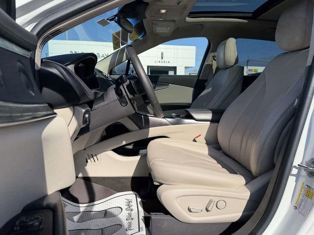 Used 2020 Lincoln Nautilus Reserve w/ Equipment Group 201A AWD/4WD image 9