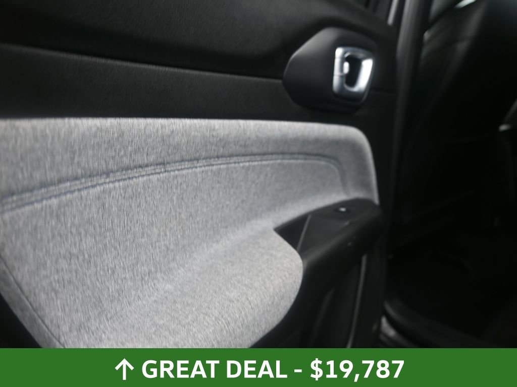 Used 2024 Jeep Compass Latitude image 20