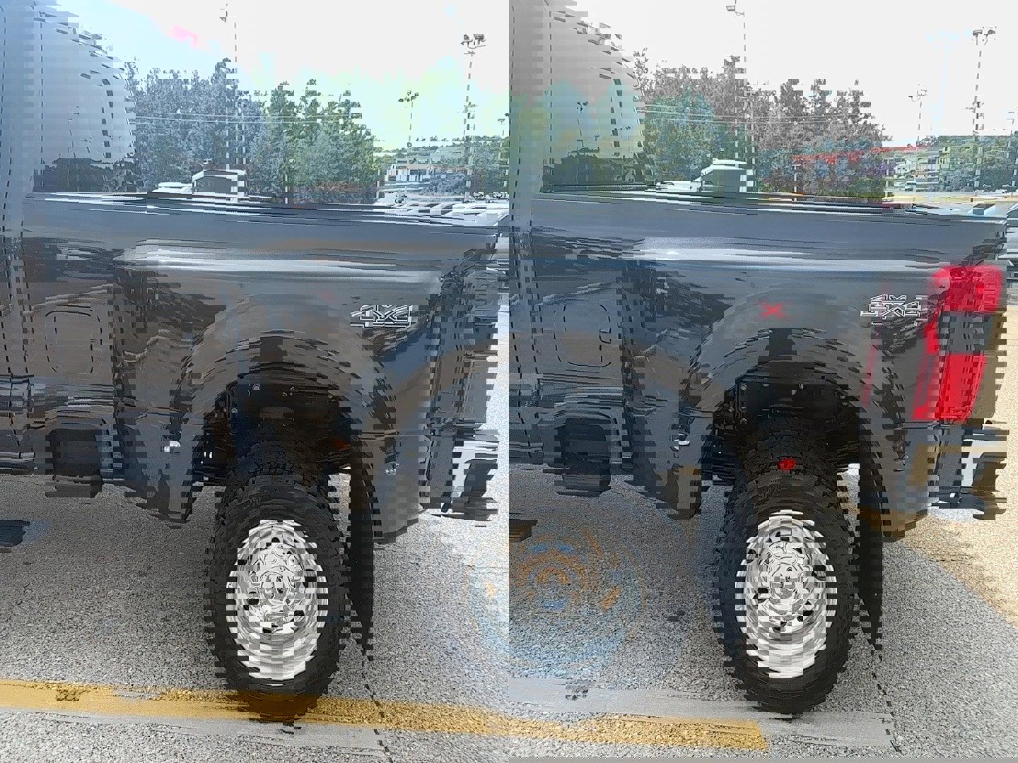 Used 2025 Ford F450 Lariat w/ Lariat Ultimate Package image 5