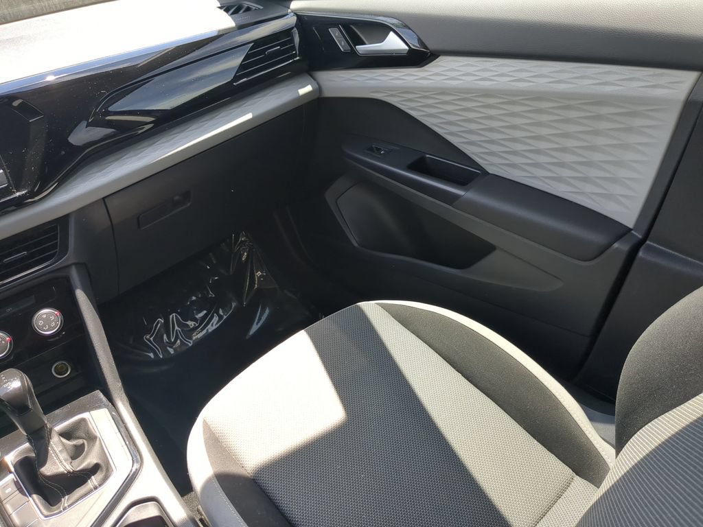 Certified 2023 Volkswagen Taos S FWD image 14