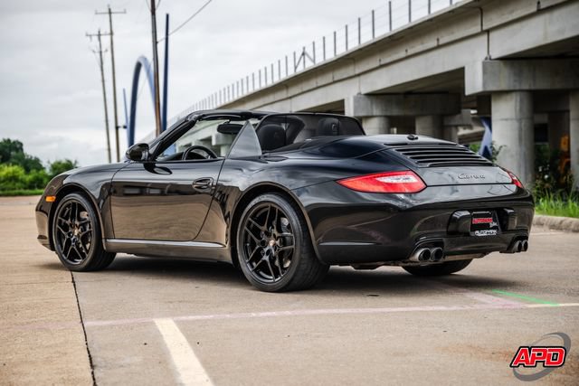 Used 2010 Porsche 911 Carrera RWD image 5
