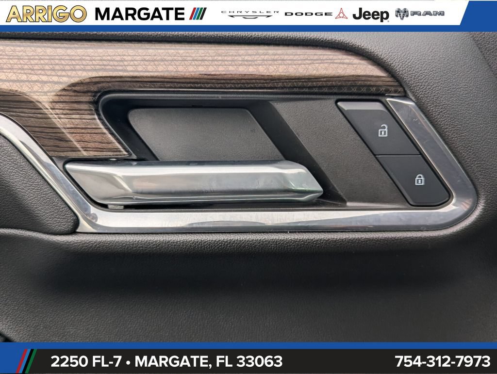 Used 2024 Chevrolet Silverado 1500 LT w/ Safety Package AWD/4WD image 14