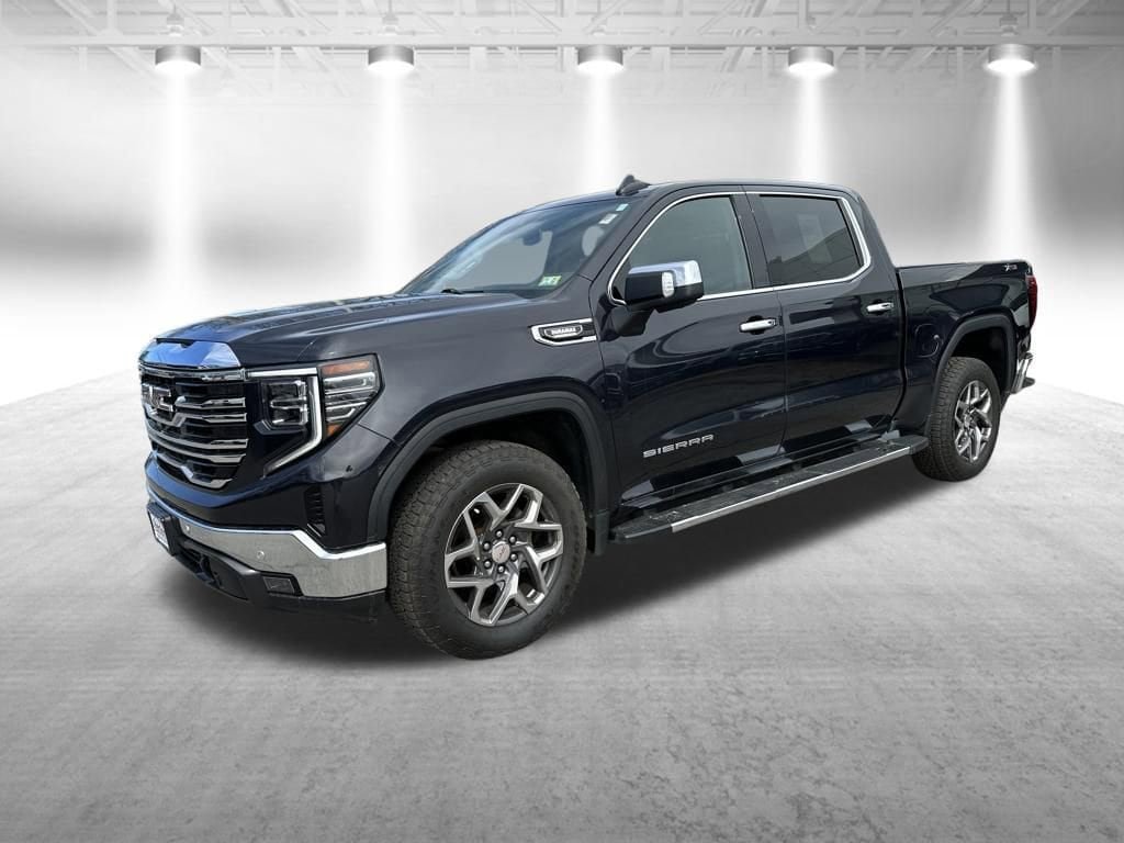 Used 2022 GMC Sierra 1500 SLT w/ SLT Premium Plus Package AWD/4WD image 28