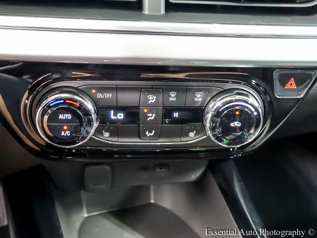 New 2026 Chevrolet Trax LT w/ LT Convenience Package FWD image 15