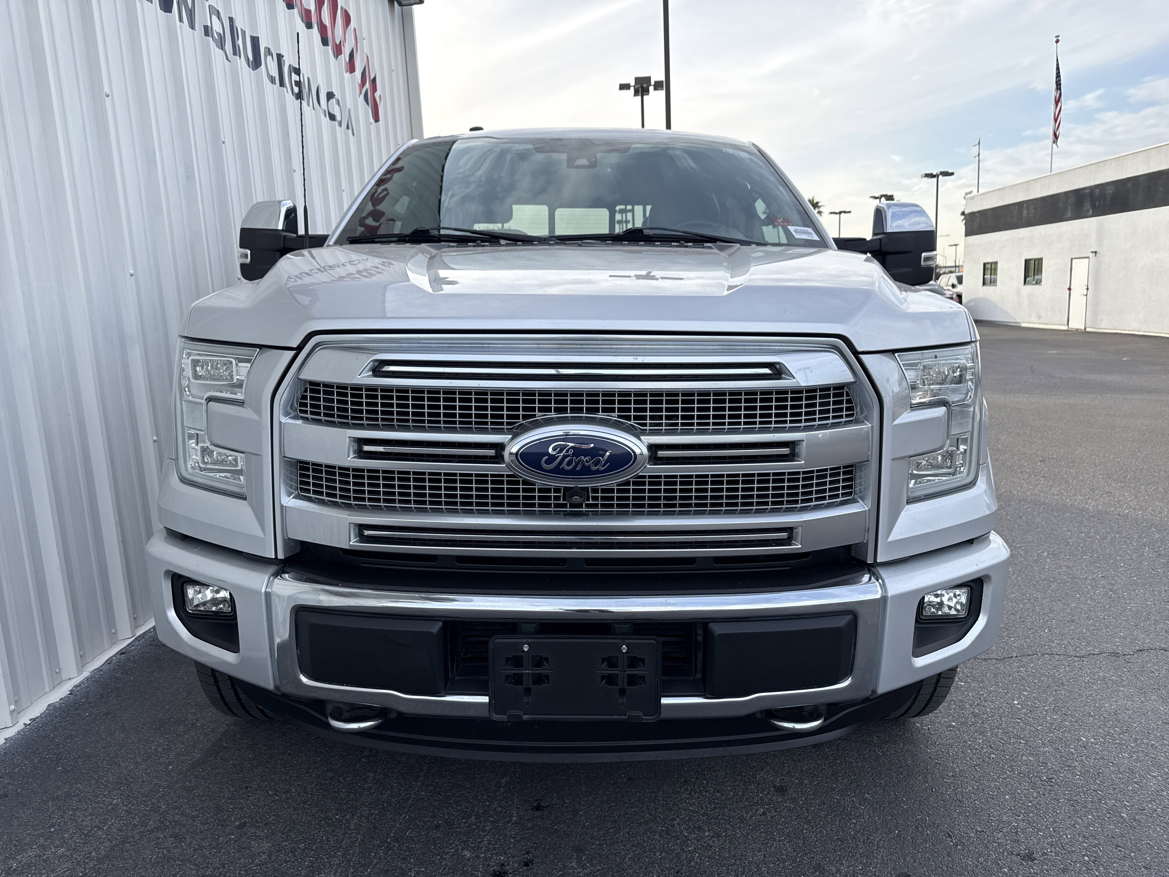 Used 2016 Ford F150 Platinum w/ Equipment Group 701A Luxury image 6