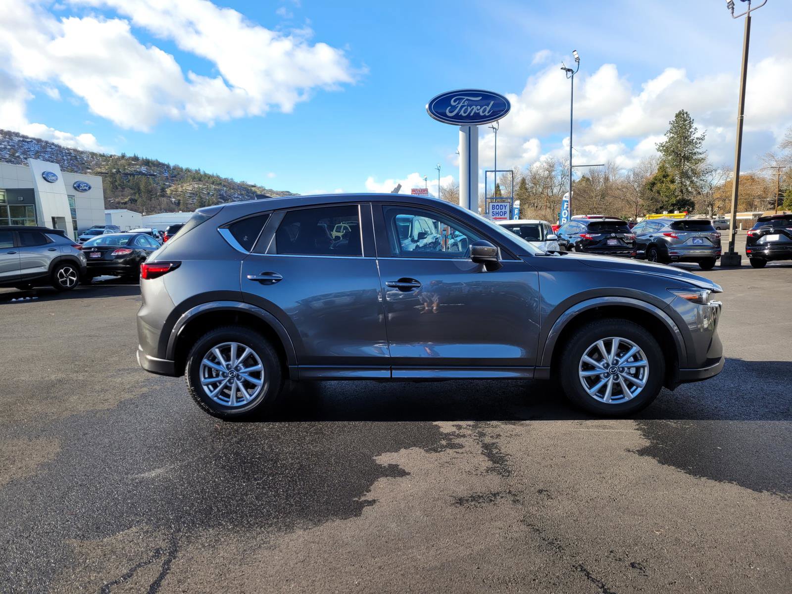 Used 2025 MAZDA CX-5 AWD 2.5 S w/ Preferred Package image 4