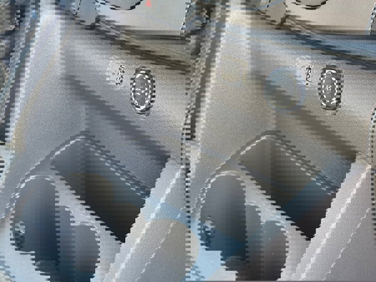 Used 2022 Ford Transit 350 XLT image 16