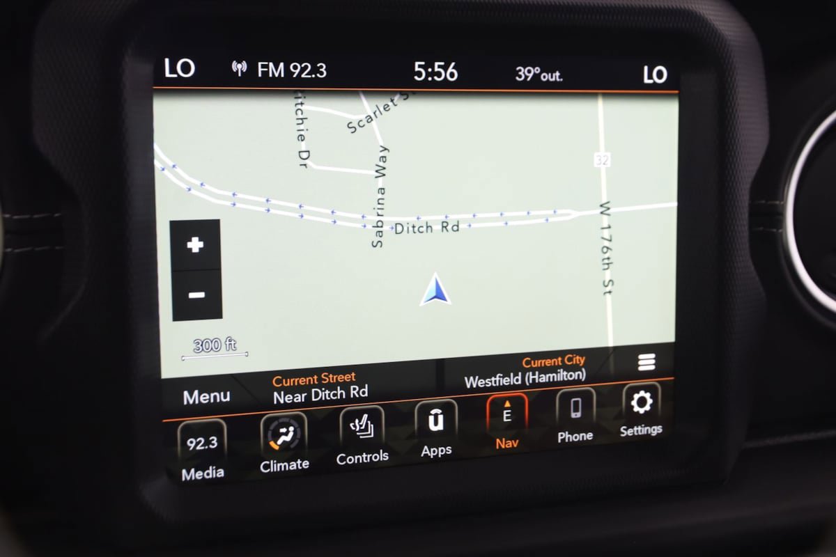 Used 2022 Jeep Wrangler Unlimited Sahara w/ Cold Weather Group image 9