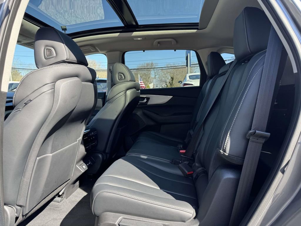 Certified 2023 Acura MDX SH-AWD w/ Technology Package image 10