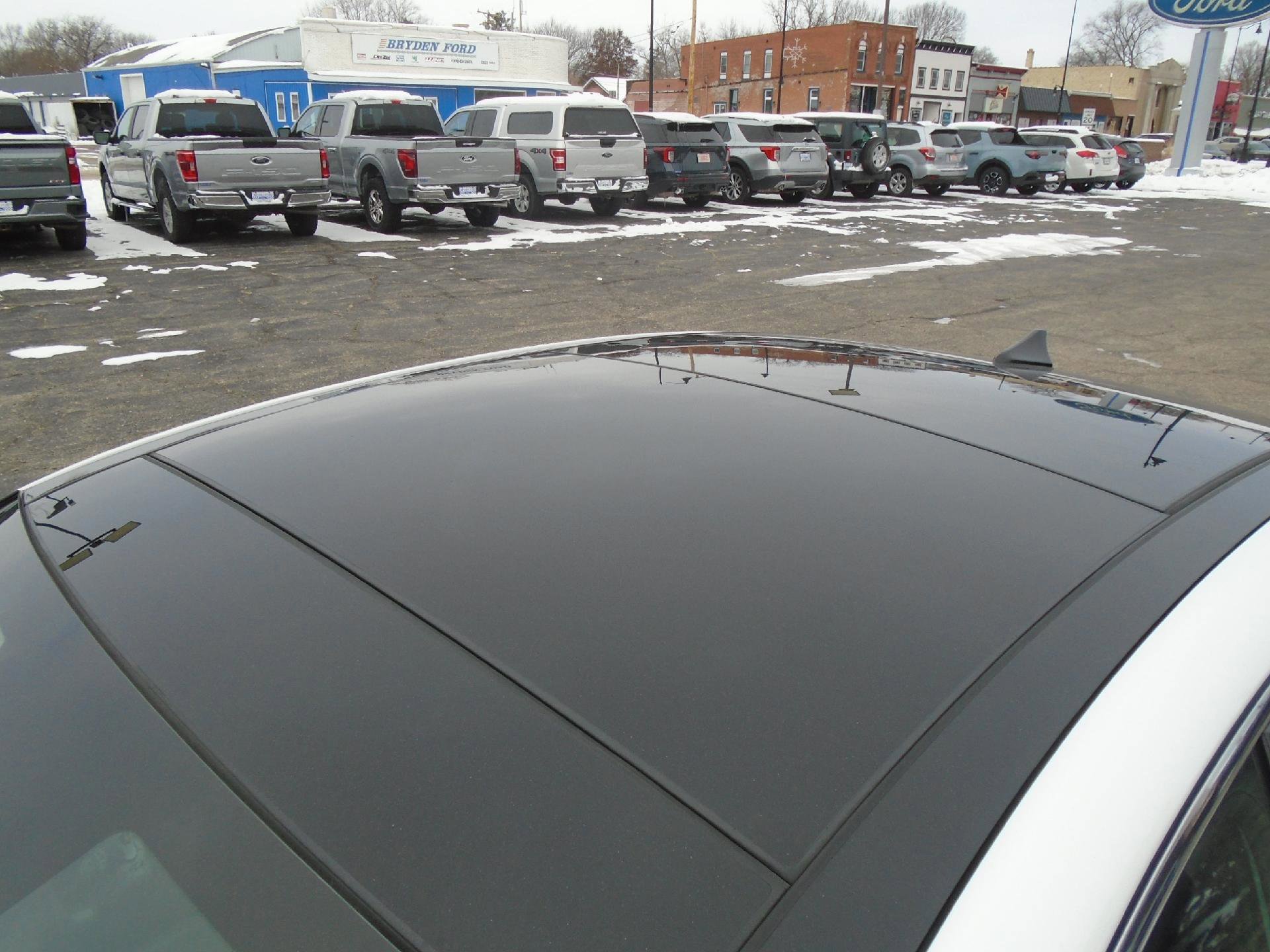 Used 2022 Hyundai Sonata SEL Plus w/ Cargo Package image 9