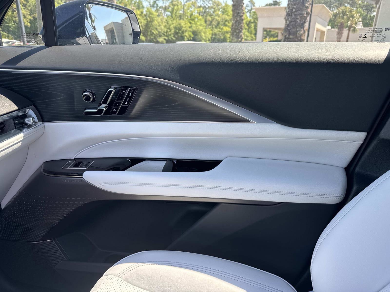 New 2026 Cadillac Lyriq Luxury RWD image 24