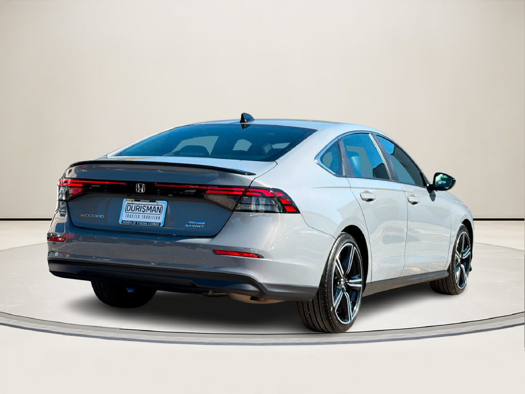 Used 2025 Honda Accord Sport image 4