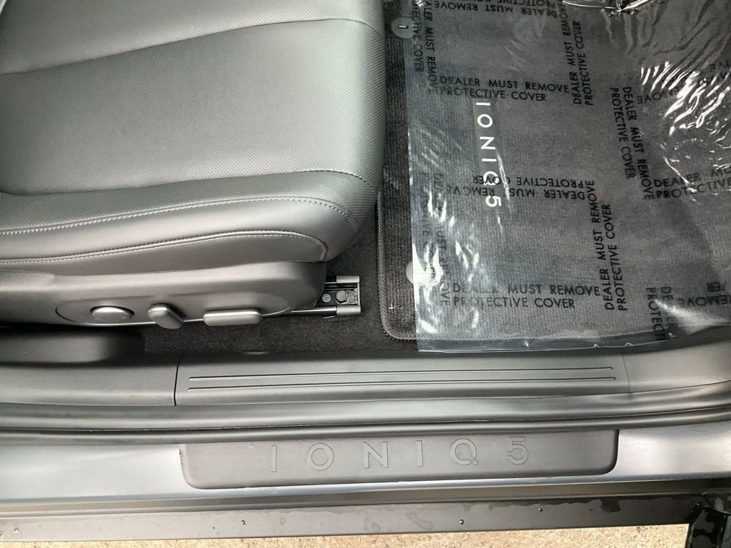 Used 2025 Hyundai Ioniq 5 SEL image 57