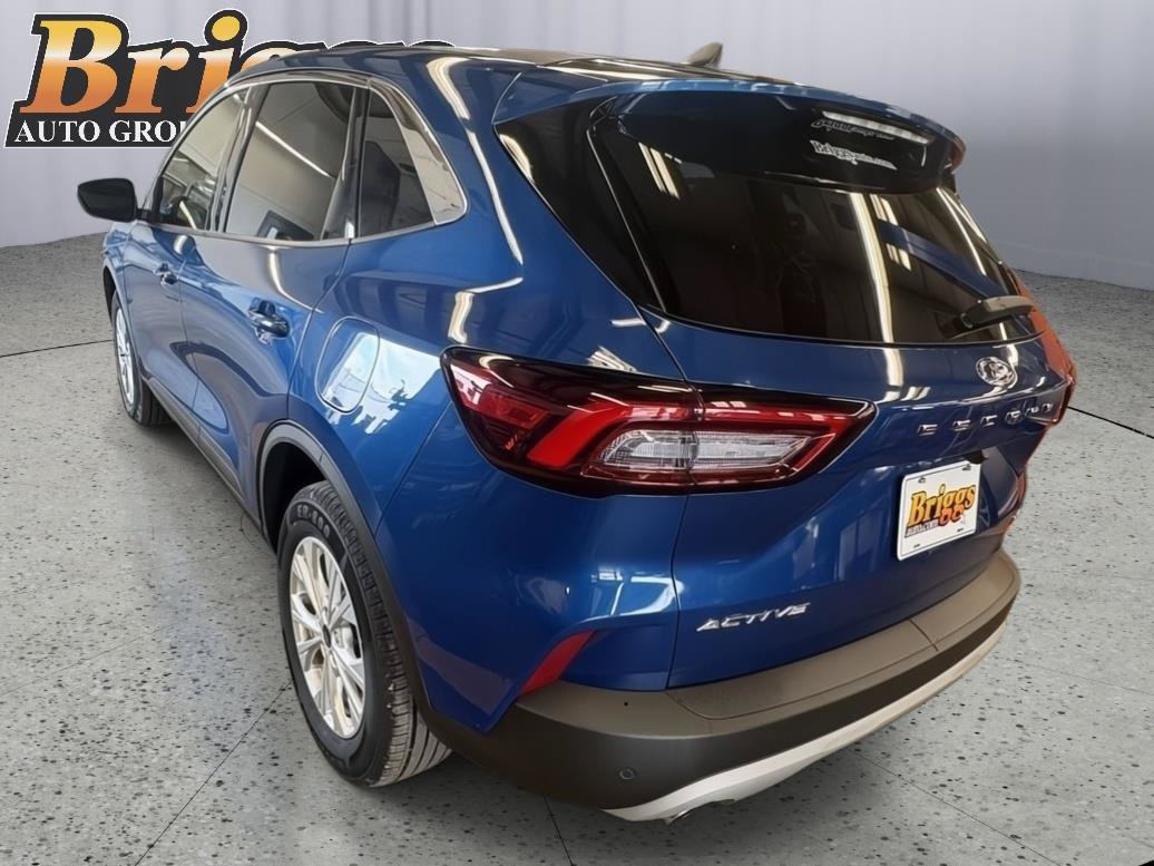 Used 2023 Ford Escape Active w/ Tech Pack #2 AWD/4WD image 9