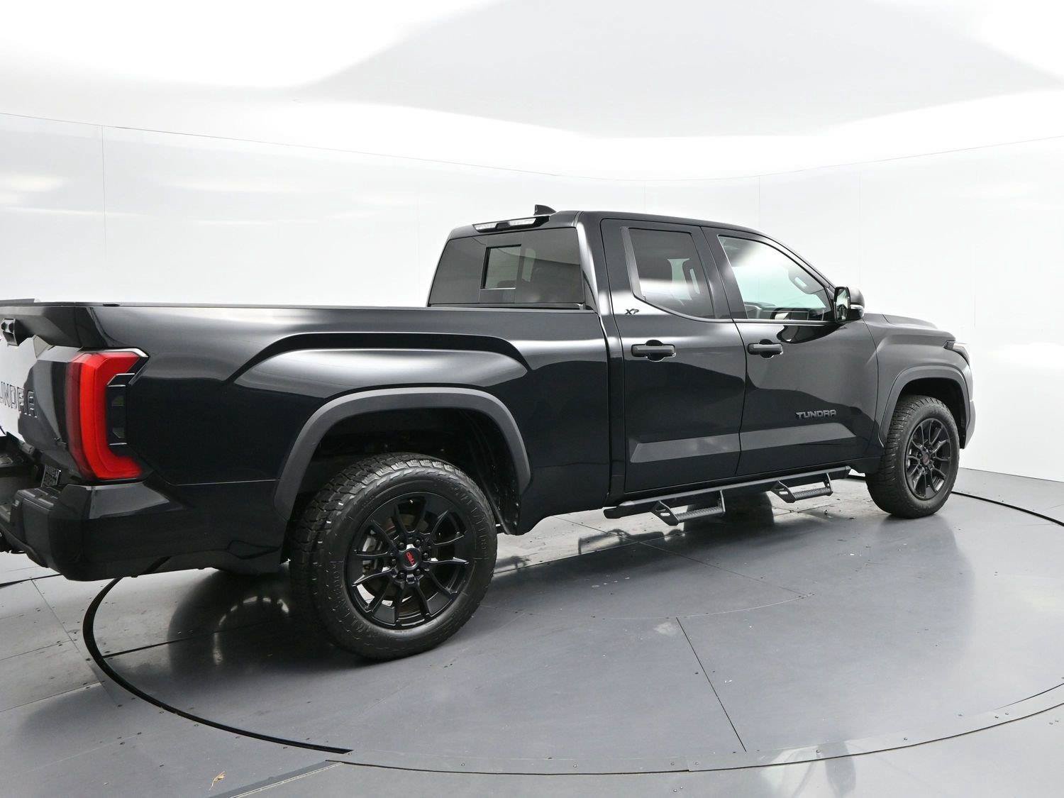 Used 2023 Toyota Tundra SR5 AWD/4WD image 7
