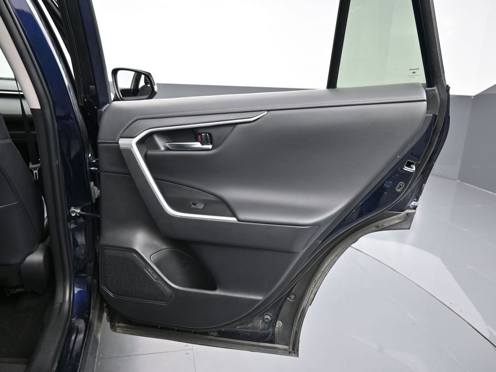 Used 2023 Toyota RAV4 Limited image 17