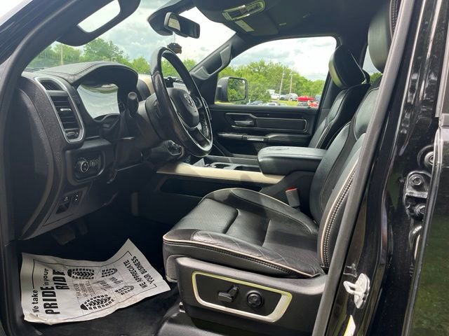 Used 2019 RAM 1500 Laramie w/ Sport Appearance Package AWD/4WD image 12