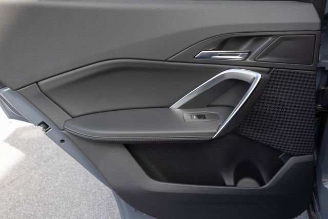 Certified 2025 BMW X2 xDrive28i image 15