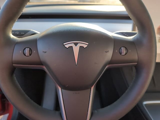 Used 2023 Tesla Model Y Long Range image 9