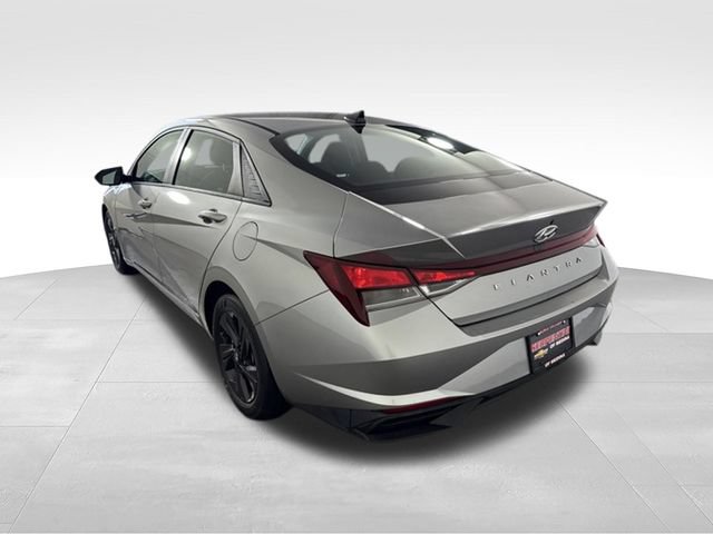 Used 2021 Hyundai Elantra SEL FWD image 7