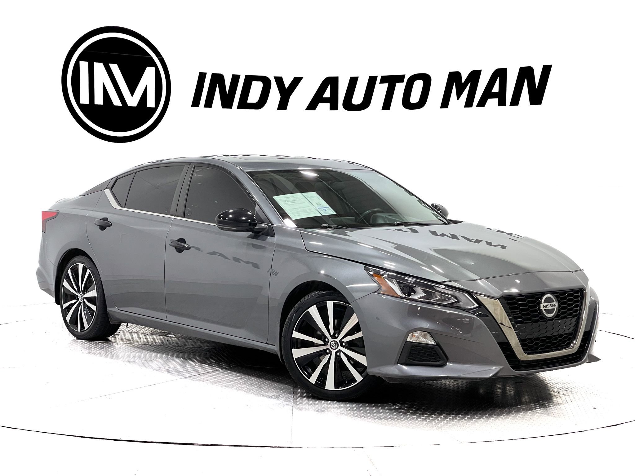 Used 2019 Nissan Altima 2.5 SR w/ SR Premium Package FWD image 2