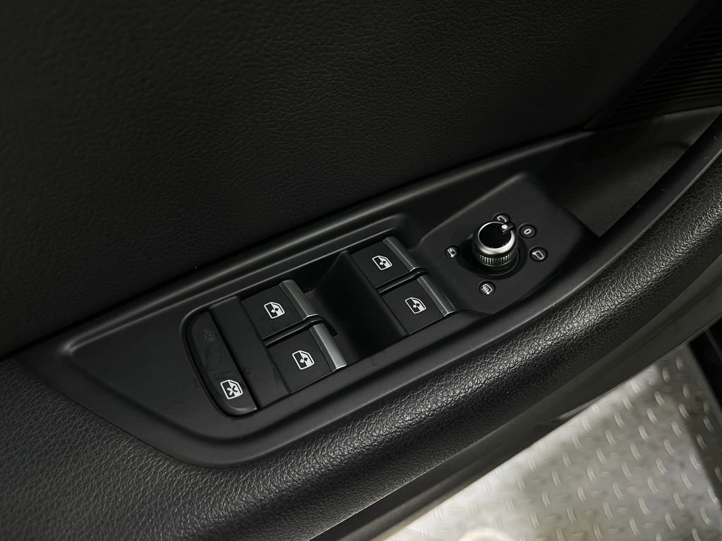 Used 2018 Audi A4 2.0T Premium Plus w/ Premium Plus Package image 17