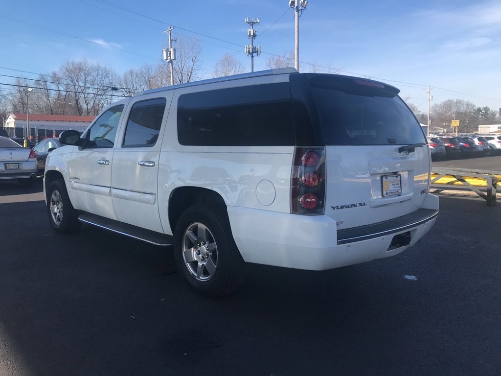 Used 2007 GMC Yukon XL Denali image 7