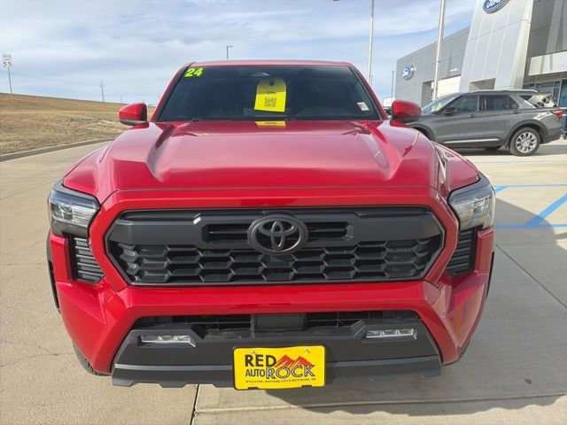 Used 2024 Toyota Tacoma TRD Off-Road image 8
