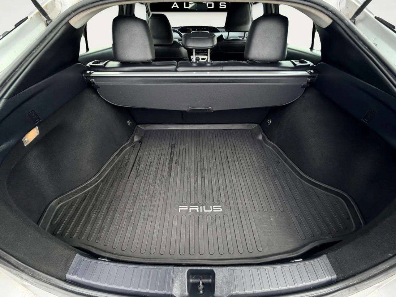 Used 2016 Toyota Prius Four w/ Advanced Technology Package image 6